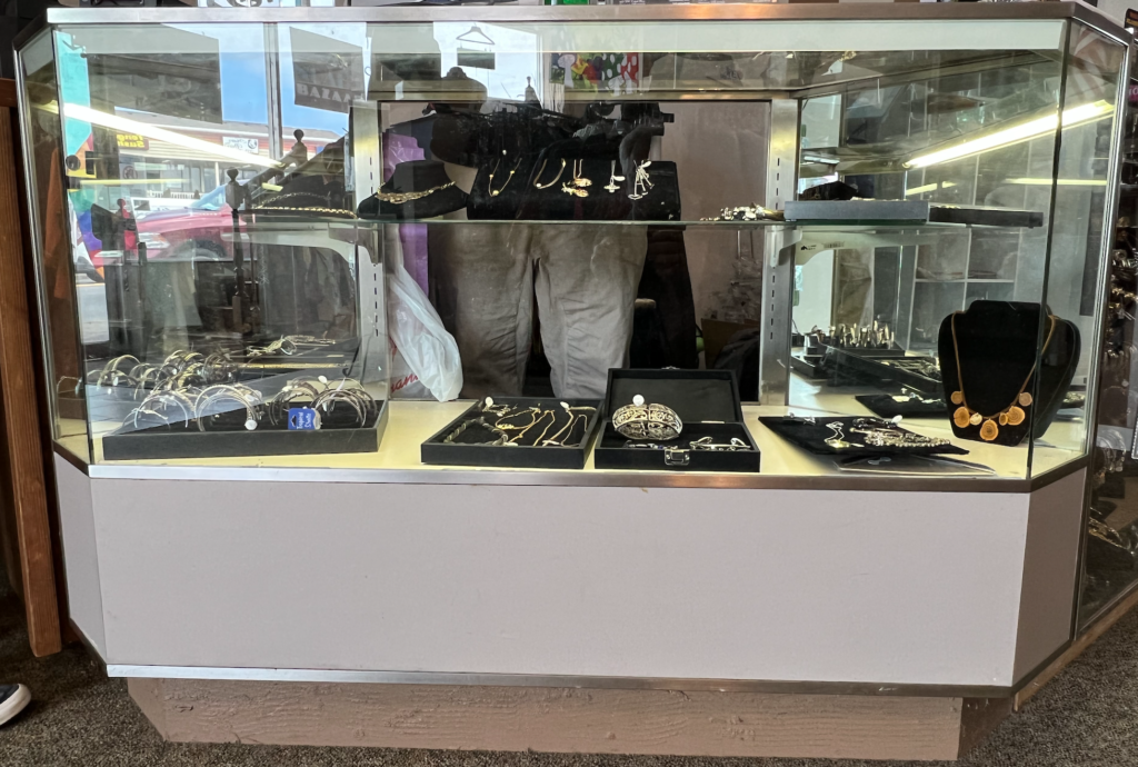 jewelry display case - Noah's Bazaar - Newport, Oregon